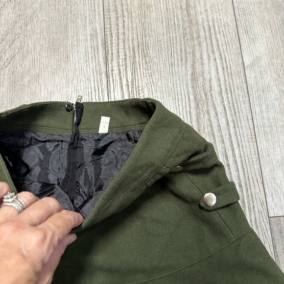 Five Plus Olive lined mini skirt pleated military style tick wool like strappy S - Picture 5 of 7